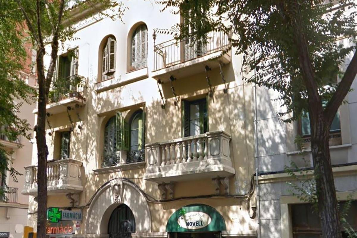 Classic Eixample Apartment